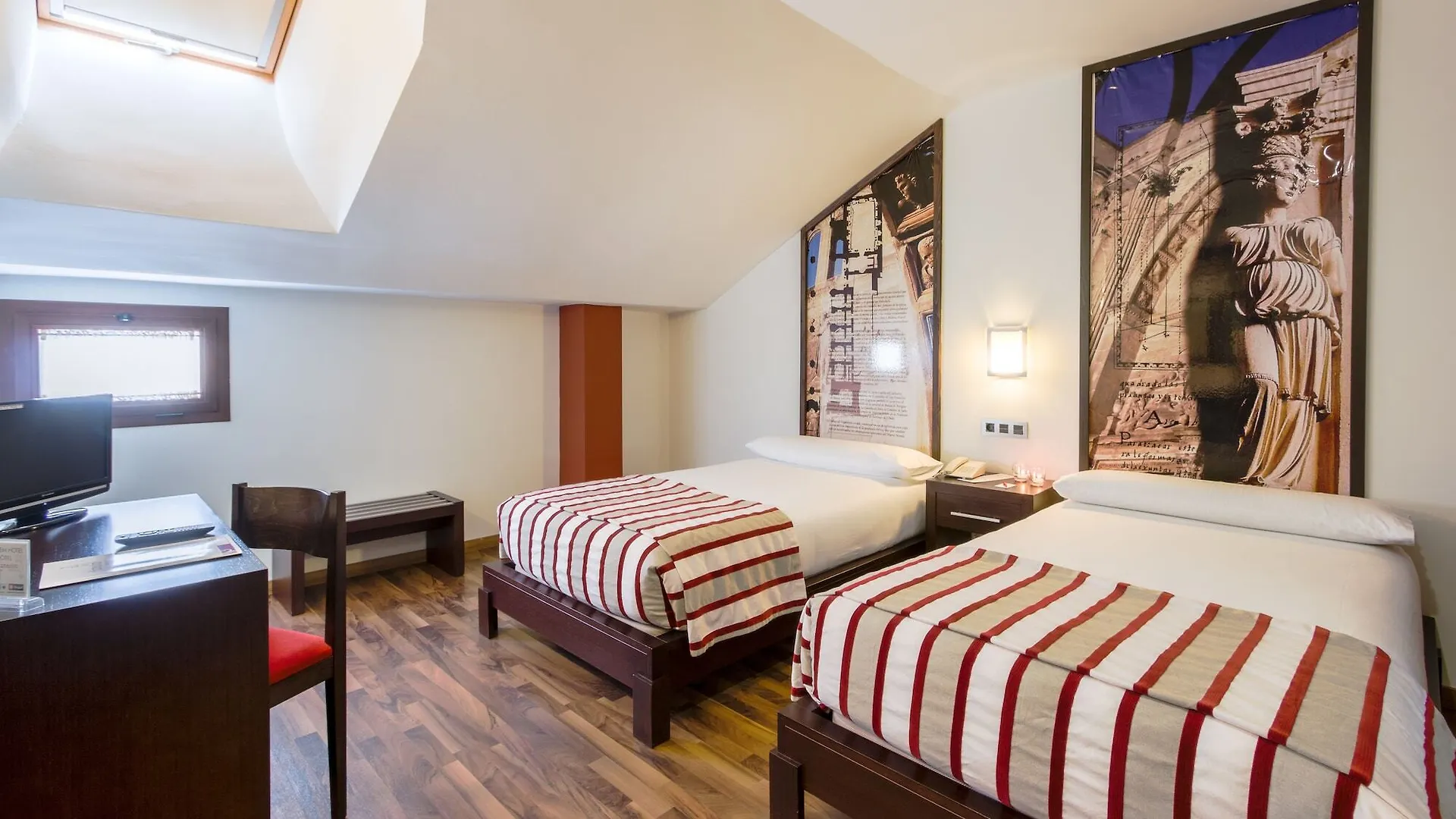 Hostal Aznaitin Baeza
