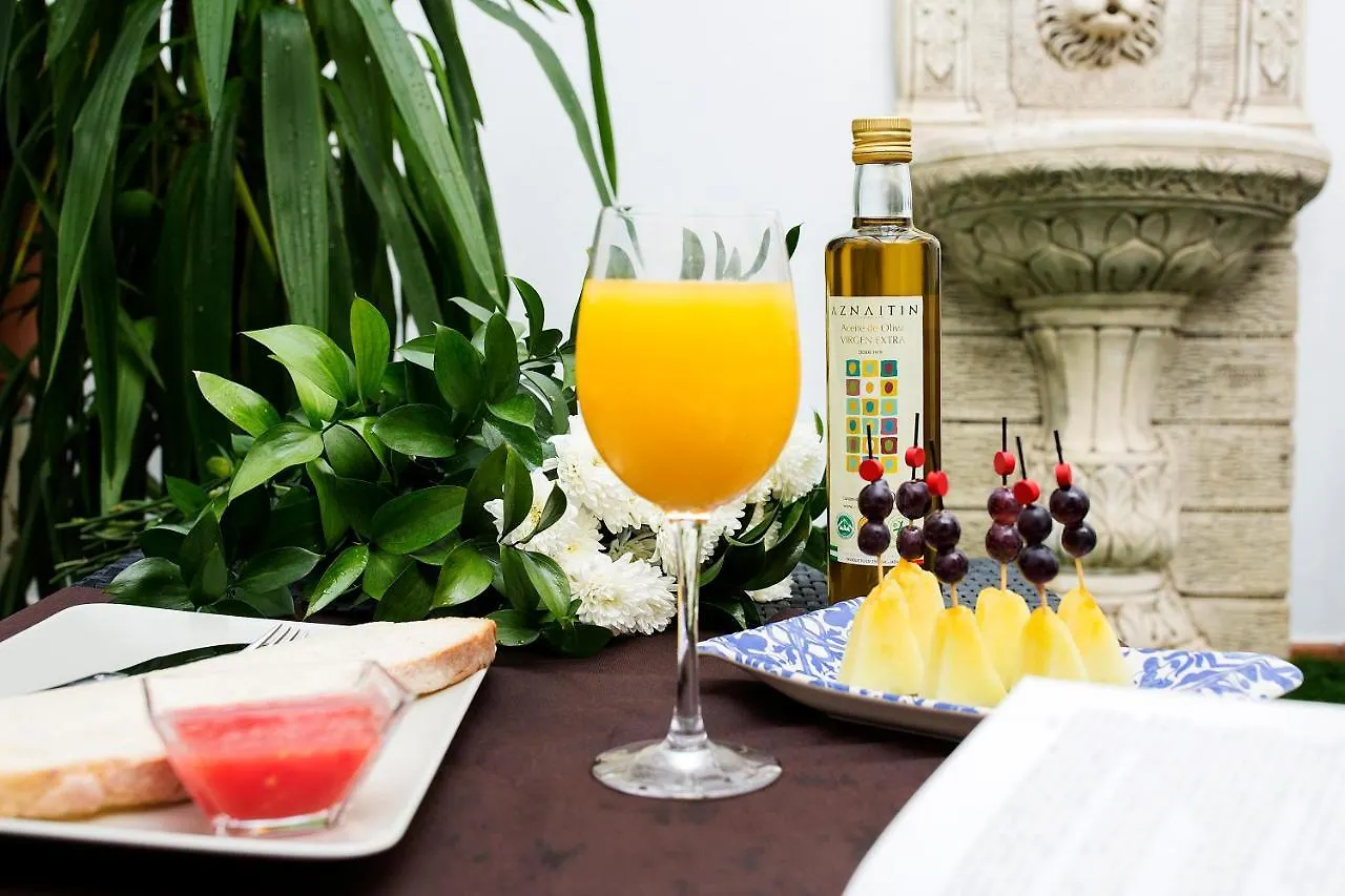 Maison d'hôtes Hostal Aznaitin Baeza